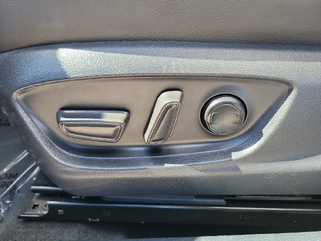 Used 2023 Toyota Camry SE FWD image 20