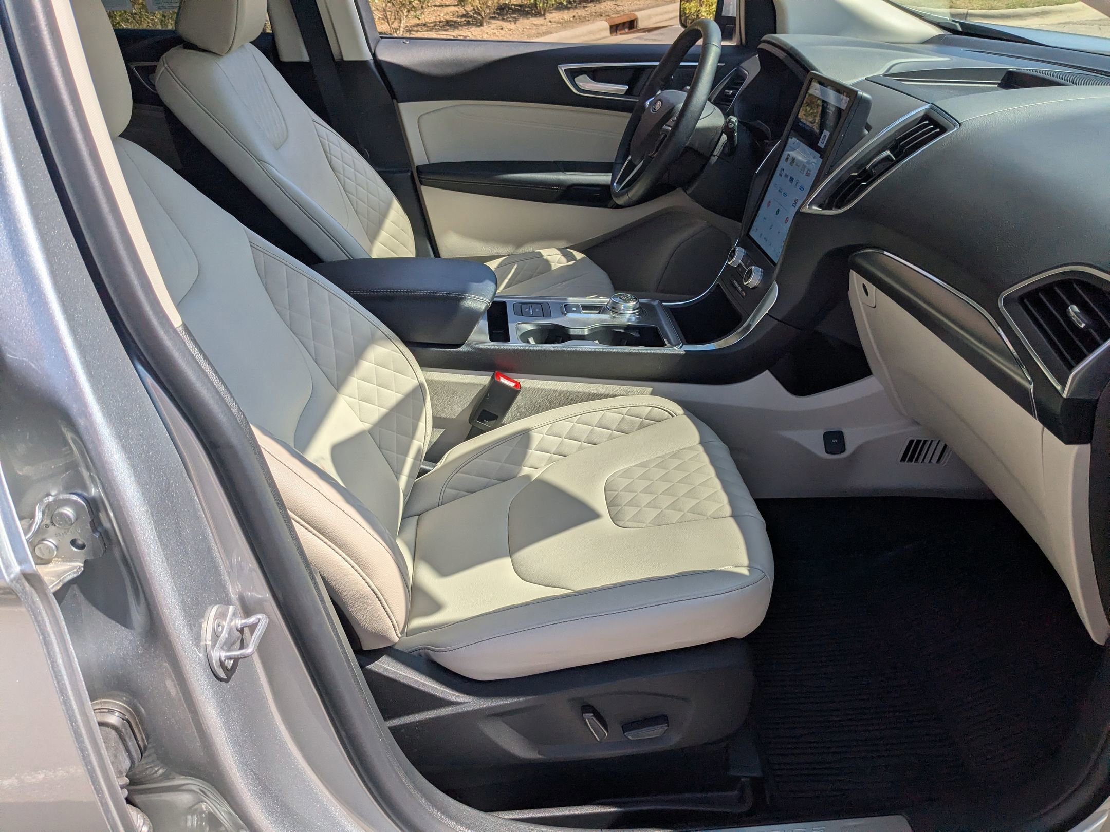 Certified 2023 Ford Edge Titanium image 41