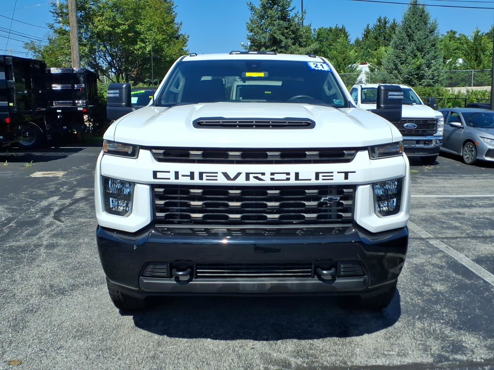 Used 2021 Chevrolet Silverado 2500 Custom w/ Custom Convenience Package AWD/4WD image 8
