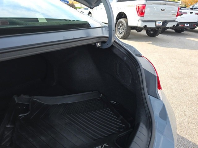 Used 2023 Hyundai Elantra Limited image 18