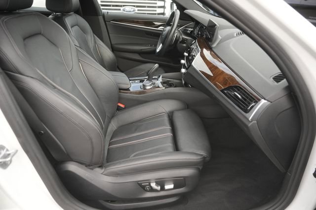 Used 2017 BMW 540i image 19