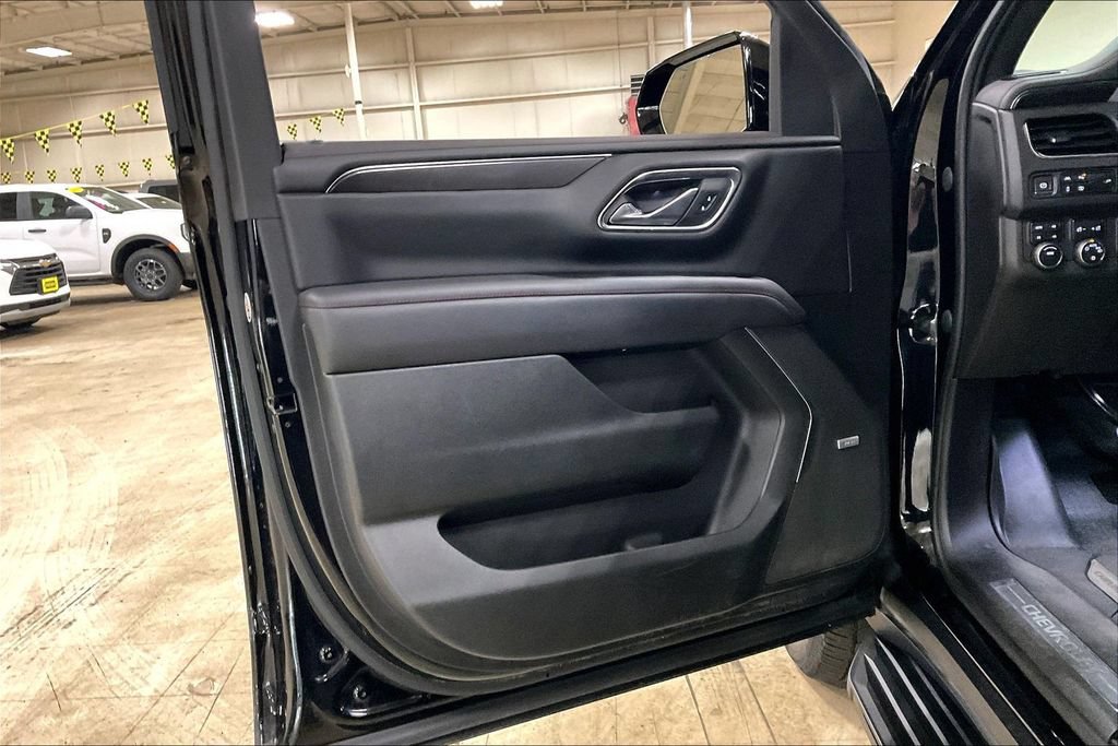 Used 2022 Chevrolet Tahoe RST w/ Sport Performance Package AWD/4WD image 22