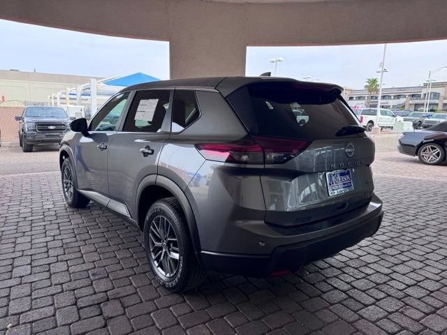 Used 2024 Nissan Rogue S AWD/4WD image 3