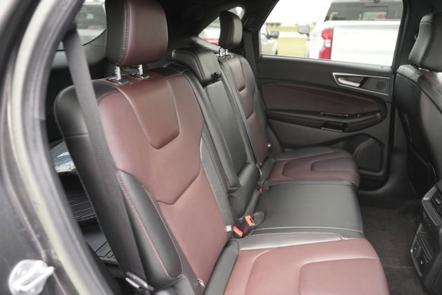 Certified 2020 Ford Edge Titanium w/ Equipment Group 301A image 17