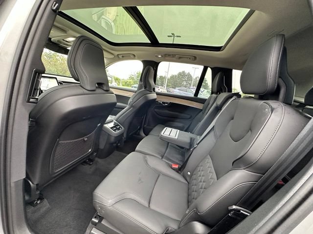 Used 2025 Volvo XC90 B6 Plus AWD/4WD image 37