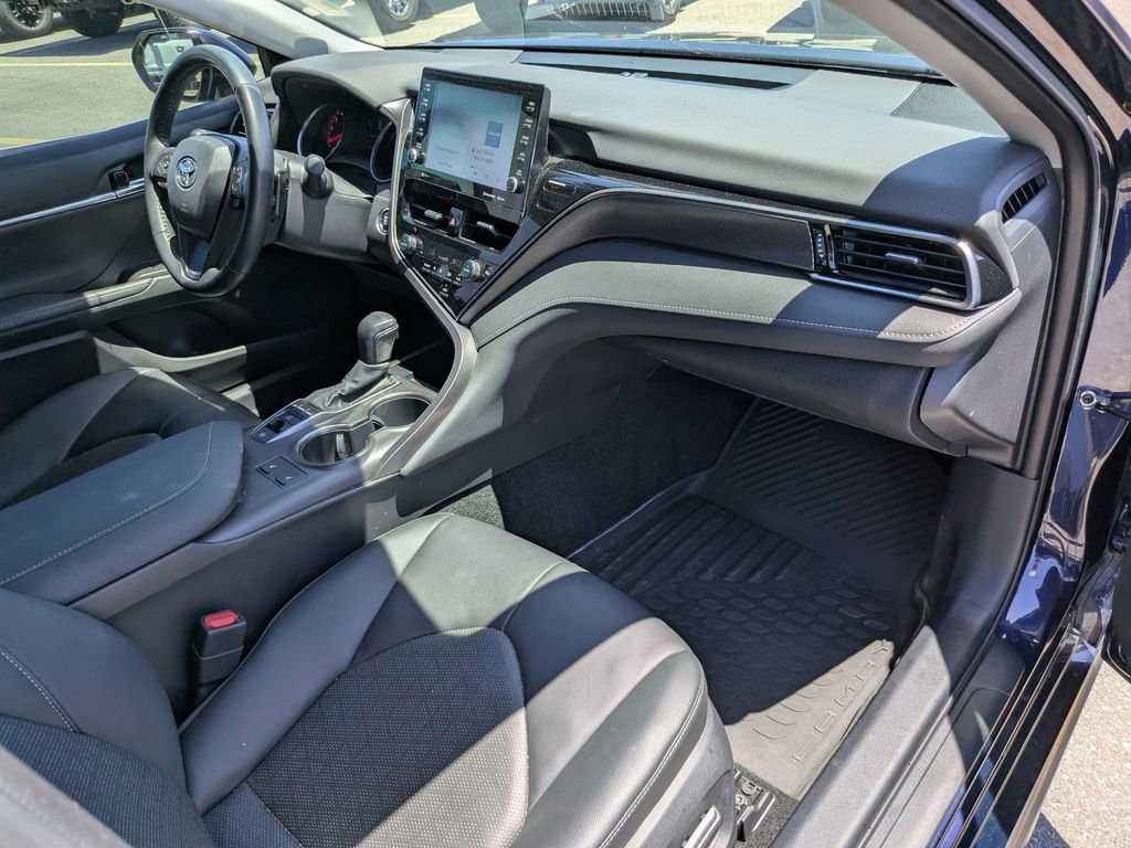Used 2022 Toyota Camry XSE FWD image 12