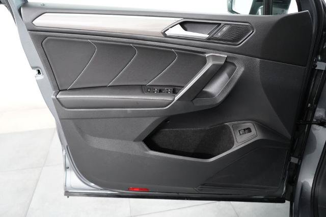 Used 2024 Volkswagen Tiguan SE R-Line FWD image 14