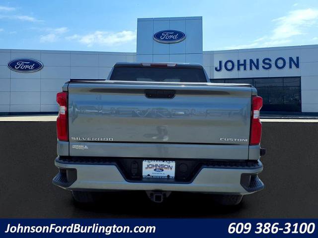 Used 2020 Chevrolet Silverado 1500 Custom w/ Custom Value Package AWD/4WD image 5