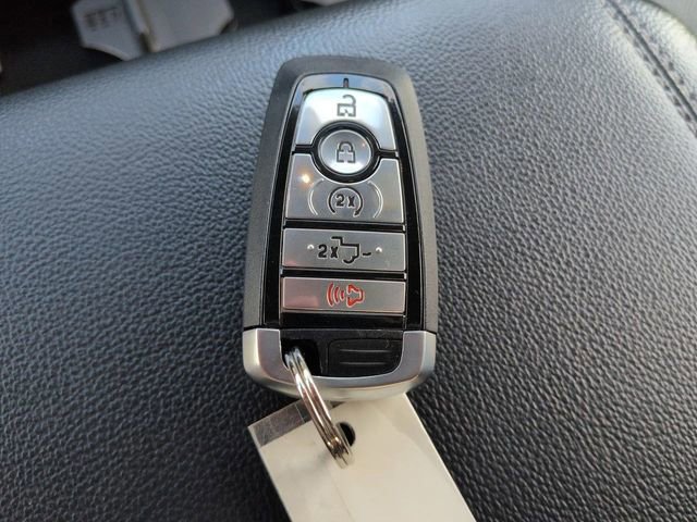 Certified 2026 Ford F450 Lariat w/ Chrome Package image 29