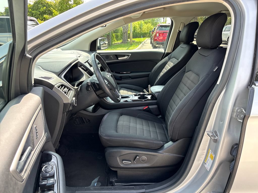 Certified 2018 Ford Edge SEL AWD/4WD image 29