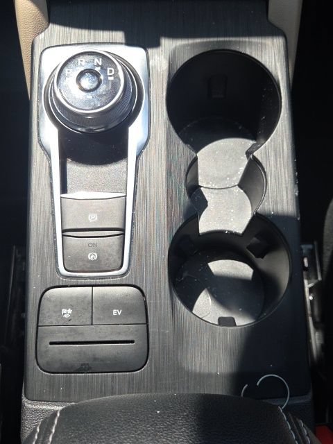 Certified 2020 Ford Escape SE FWD image 34
