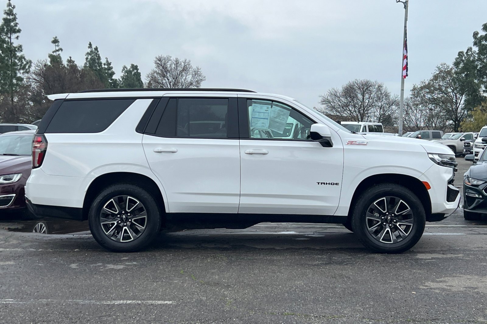 Used 2022 Chevrolet Tahoe Z71 image 3