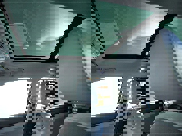 Used 2022 Volkswagen Taos SE image 17