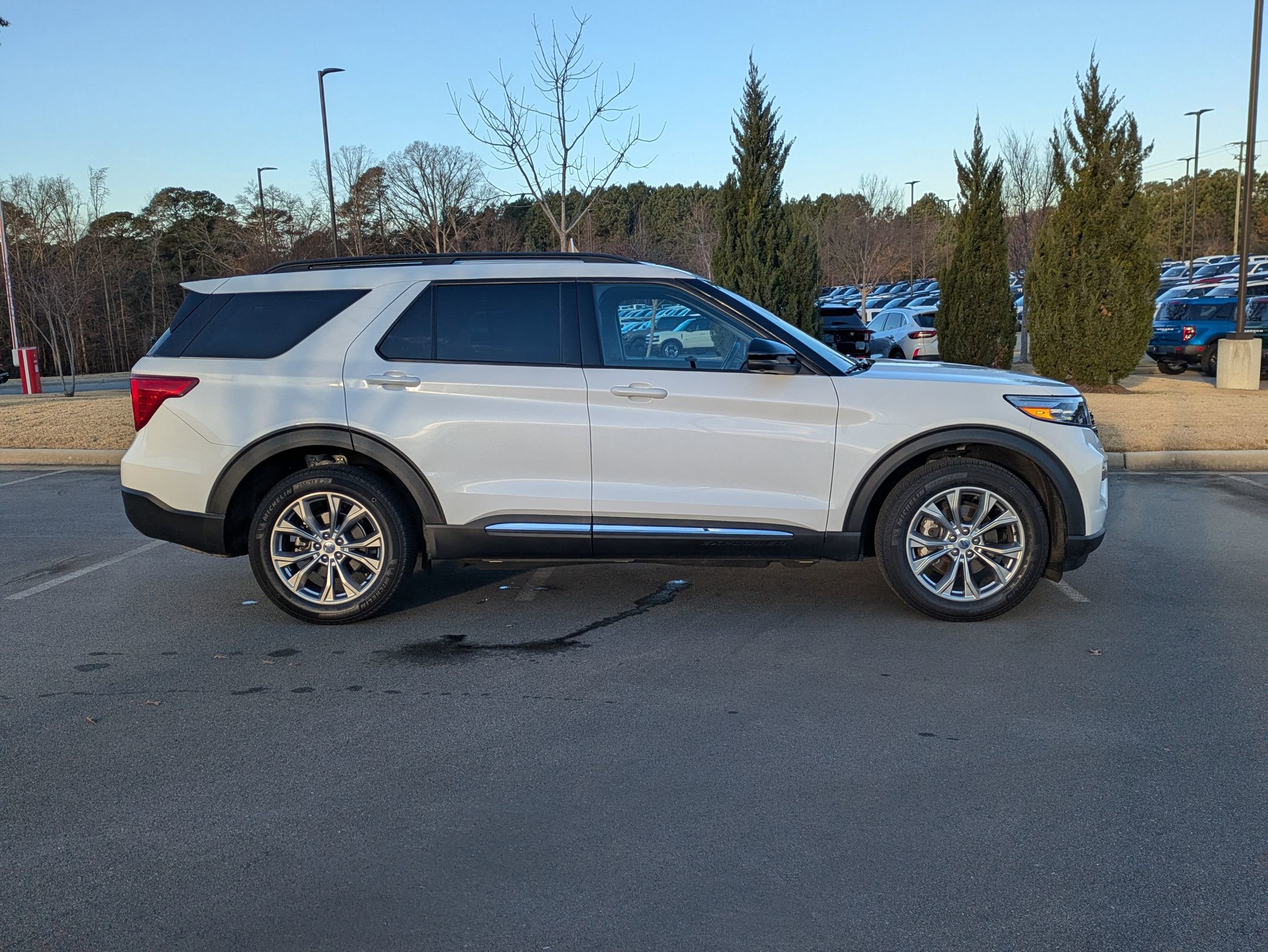 Certified 2023 Ford Explorer XLT w/ Equipment Group 202A image 3