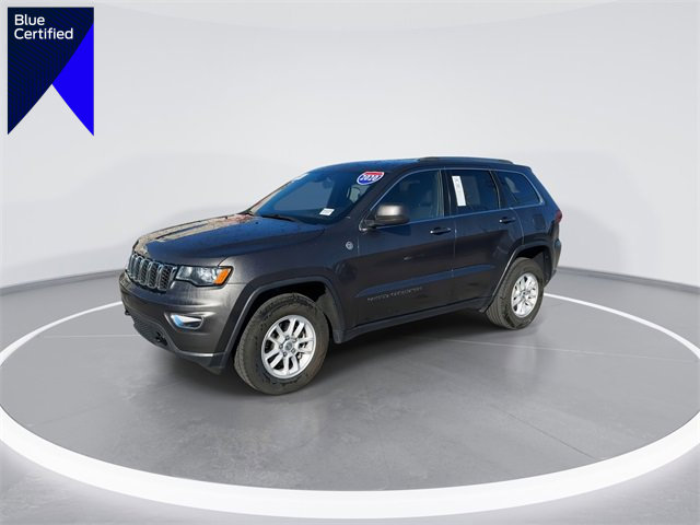 Used 2020 Jeep Grand Cherokee Laredo image 1