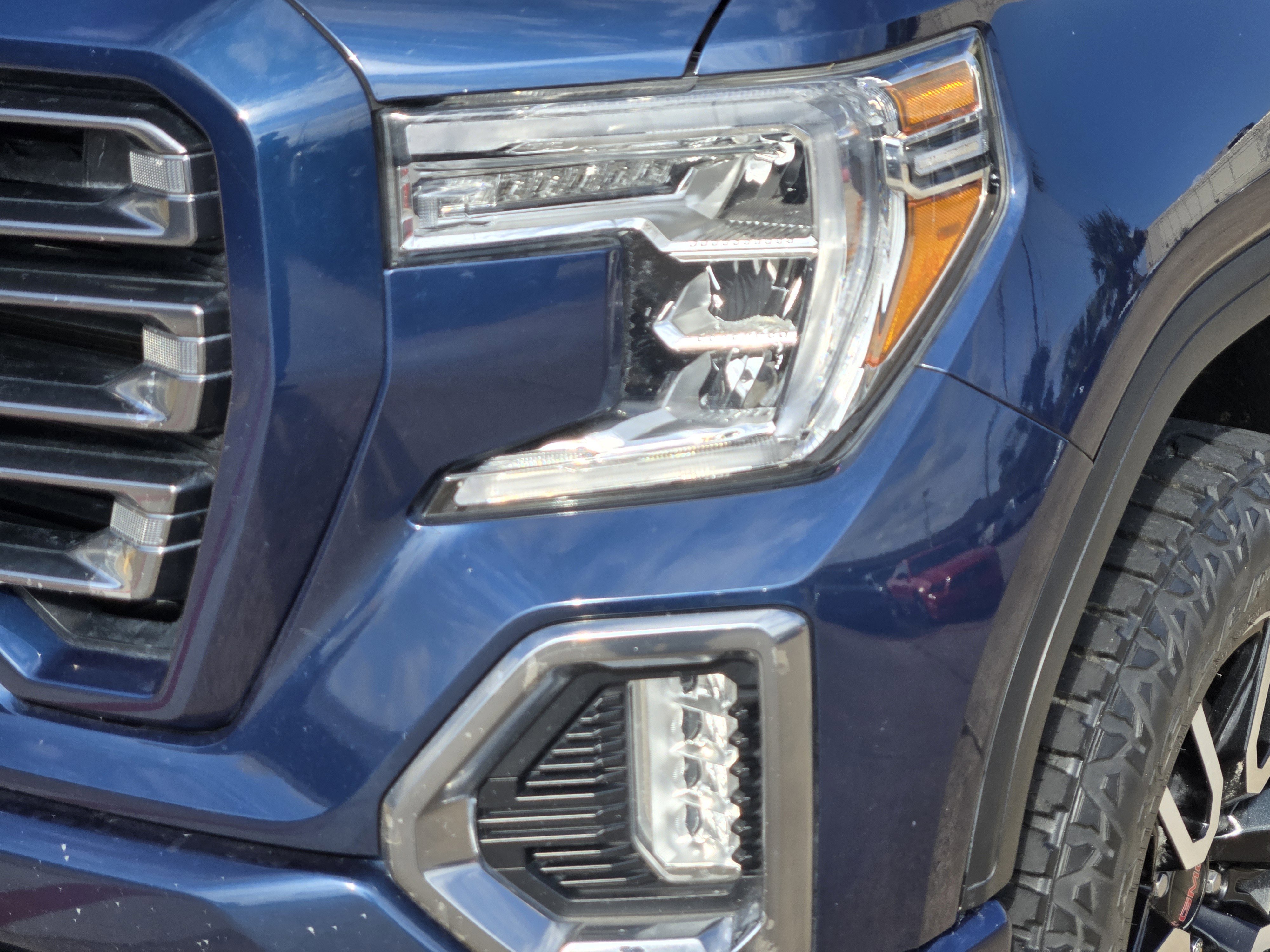 Used 2020 GMC Sierra 1500 AT4 w/ AT4 Premium Package image 6