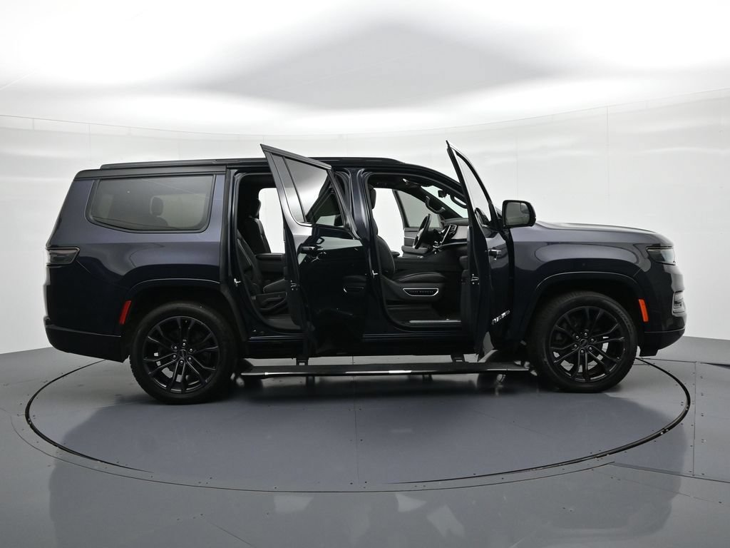 Used 2024 Jeep Grand Wagoneer Series II Obsidian w/ Quick Order Packagew 28T AWD/4WD image 27