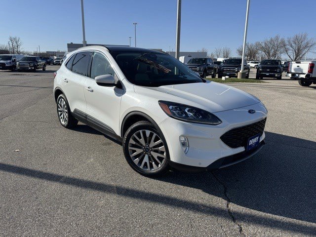 Certified 2022 Ford Escape Titanium w/ Class II Trailer Tow Package image 7