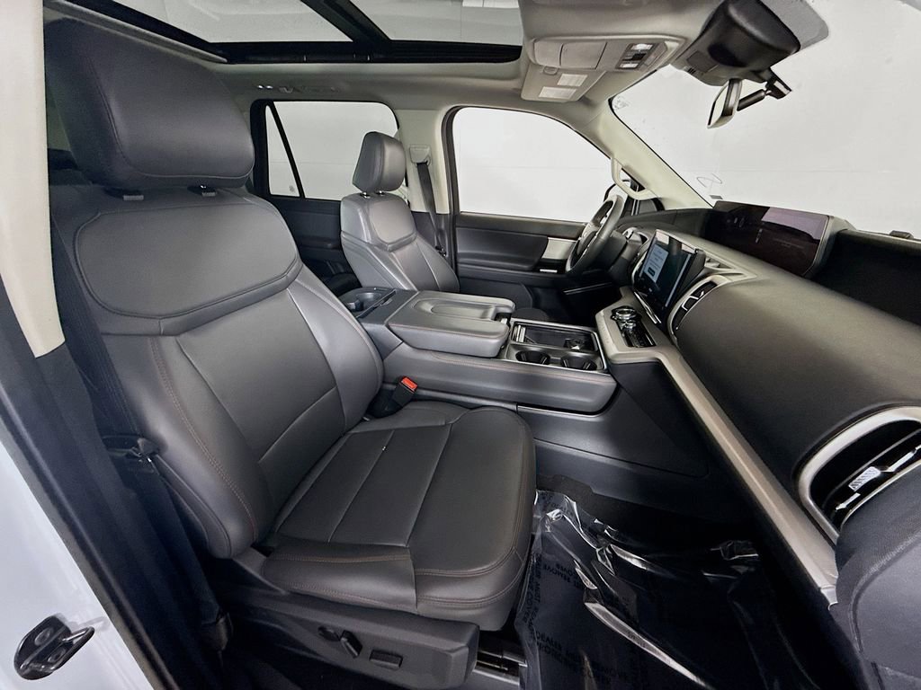Certified 2025 Ford Expedition Active AWD/4WD image 29