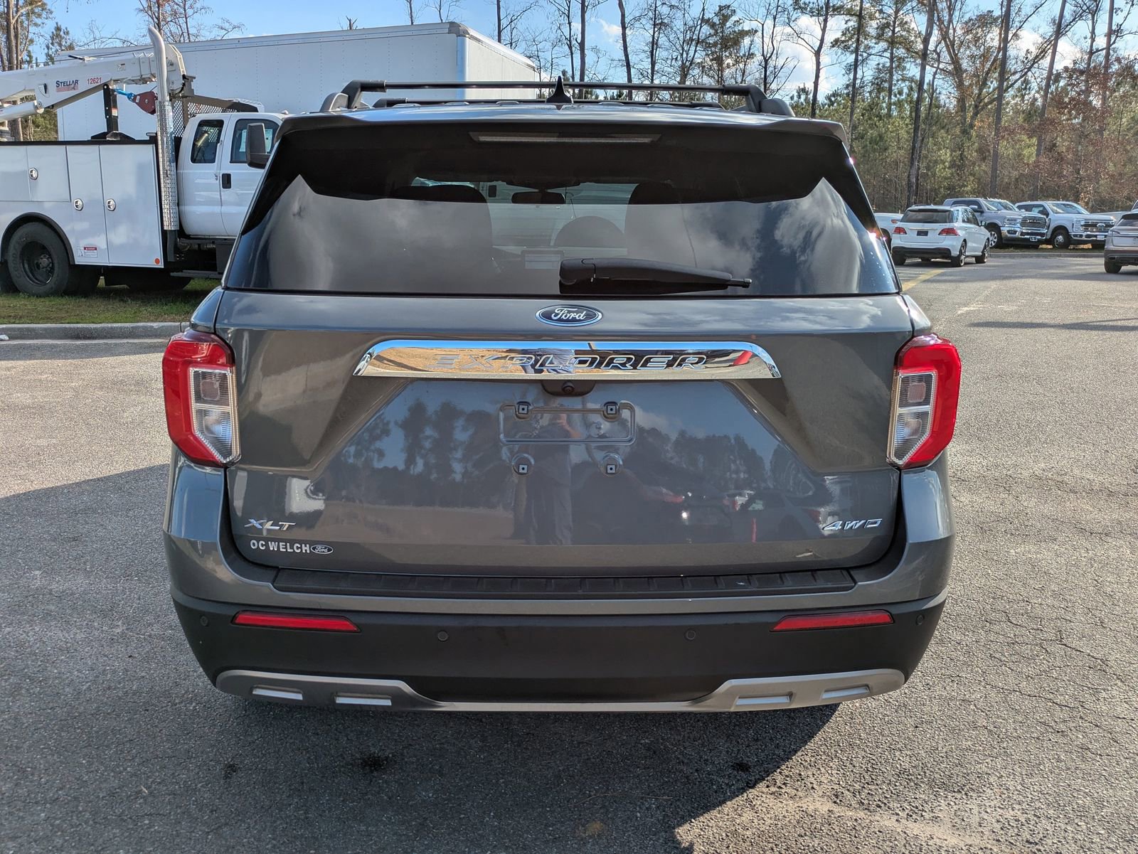 Certified 2023 Ford Explorer XLT w/ Equipment Group 202A image 3