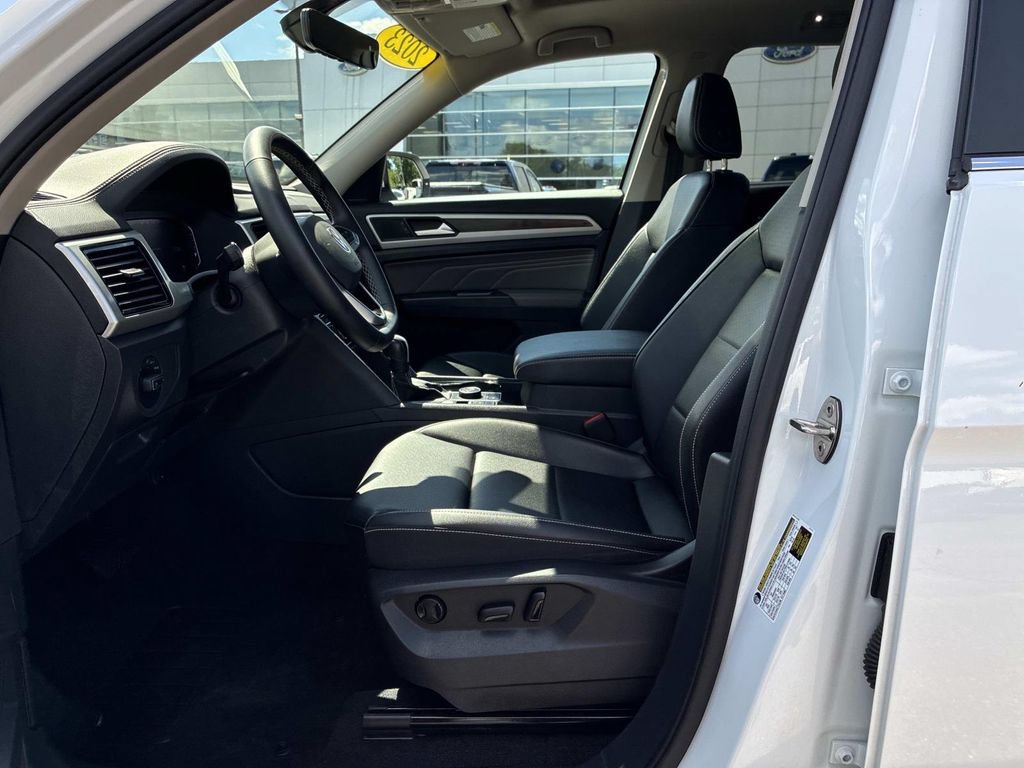 Used 2023 Volkswagen Atlas SE AWD/4WD image 22