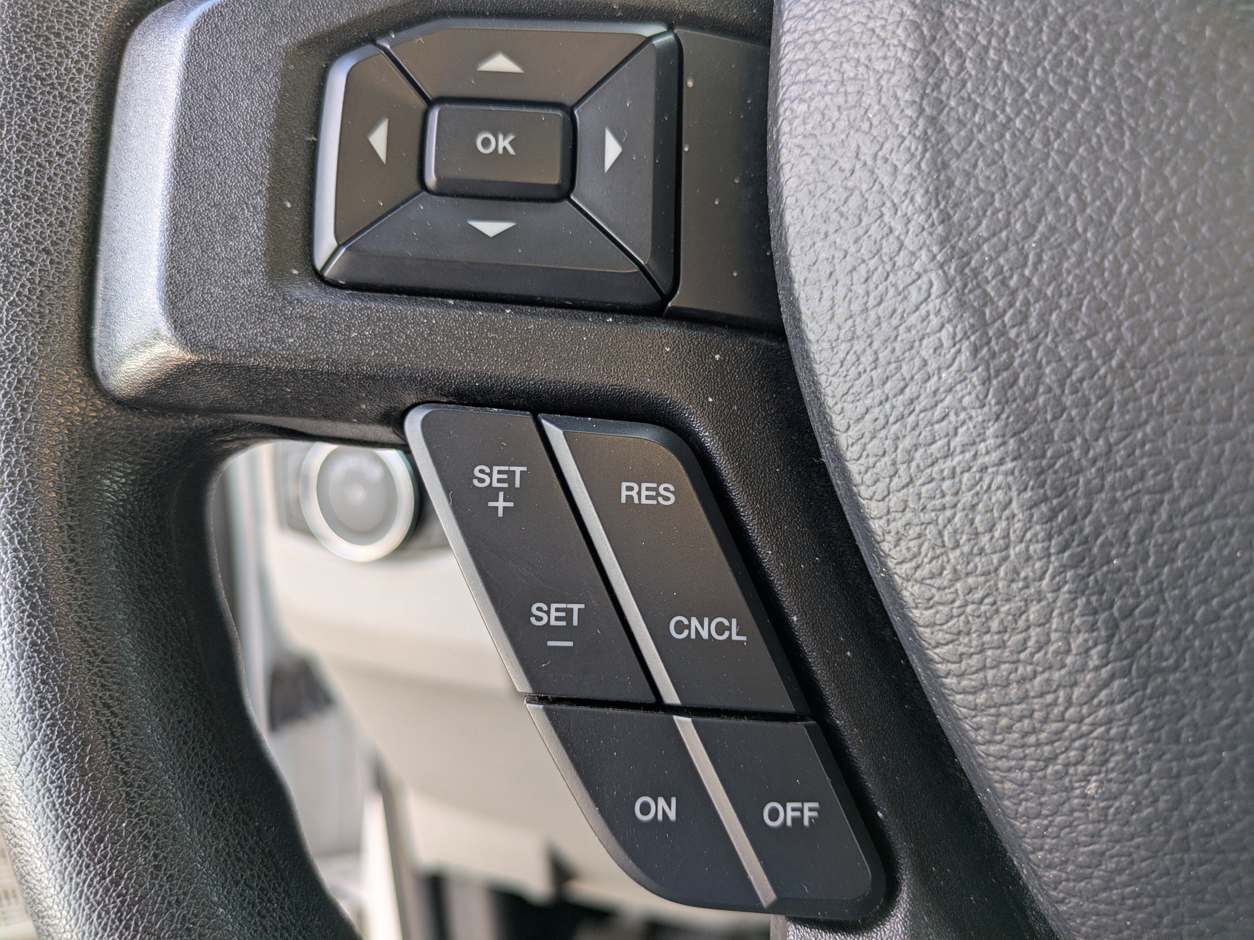 Certified 2023 Ford E-450 and Econoline 450 Super Duty w/ Power Windows & Locks Group RWD image 23