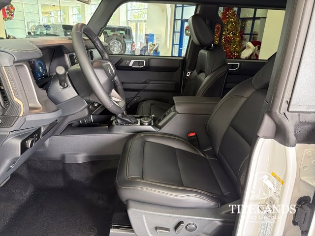 Certified 2025 Ford Bronco Badlands w/ Sasquatch Package AWD/4WD image 11