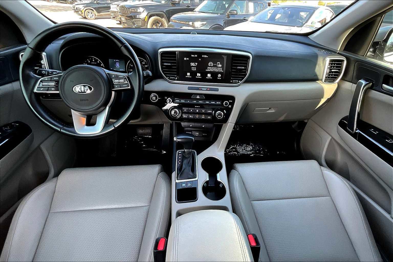 Used 2020 Kia Sportage EX image 27