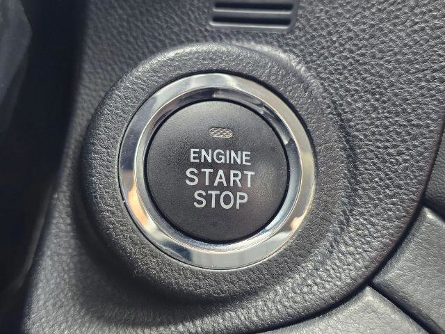 Used 2025 Subaru Outback Premium image 21