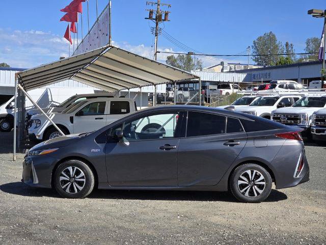 Used 2018 Toyota Prius Prime Premium w/ Carpet Mat Package FWD image 7
