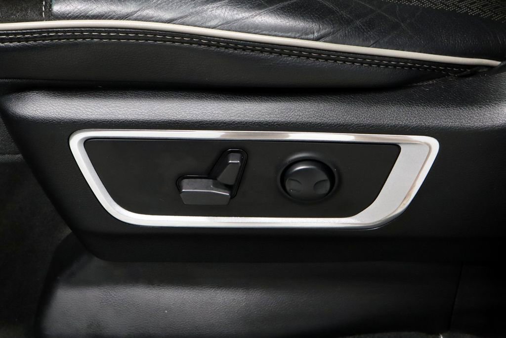 Used 2023 RAM 1500 Laramie AWD/4WD image 26