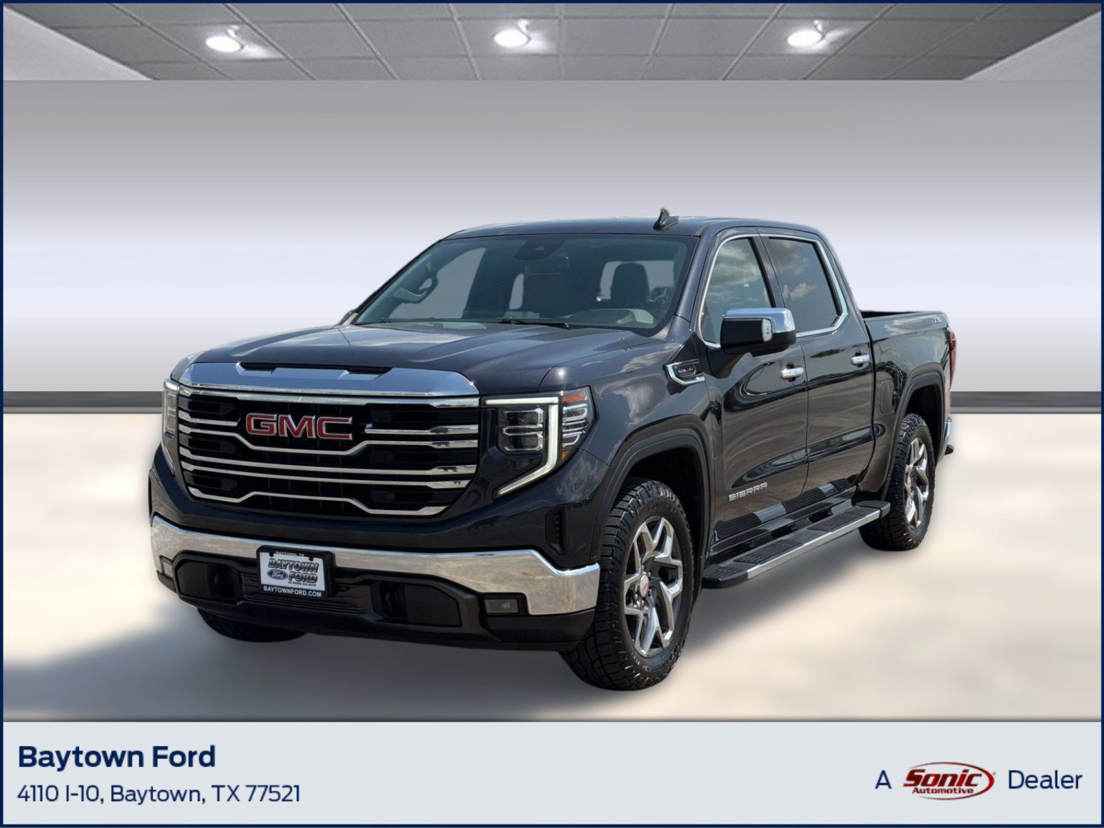 Used 2022 GMC Sierra 1500 SLT AWD/4WD image 1