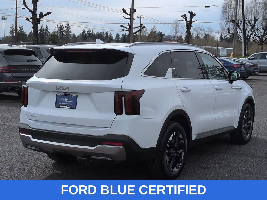 Used 2025 Kia Sorento S w/ Panoramic Sunroof Package FWD image 5