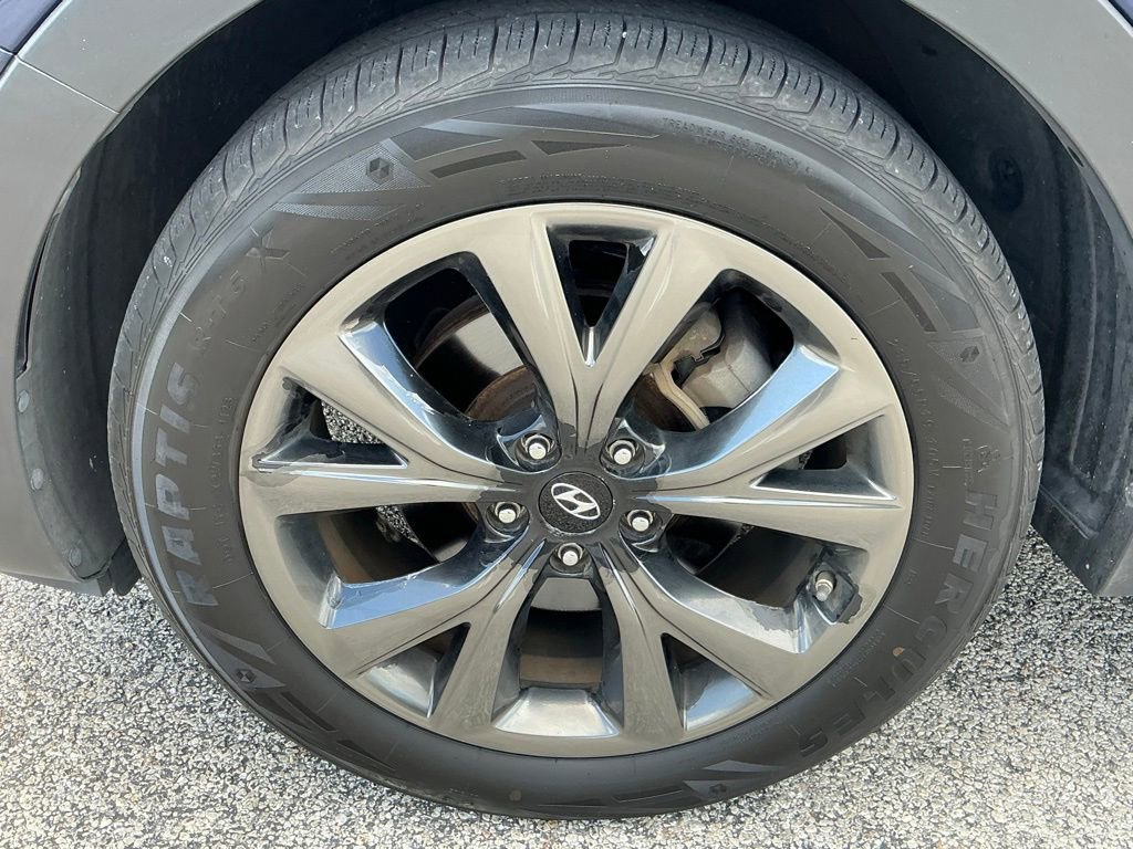 Used 2018 Hyundai Santa Fe Sport w/ 2.0T Ultimate Tech Package 05 FWD image 25