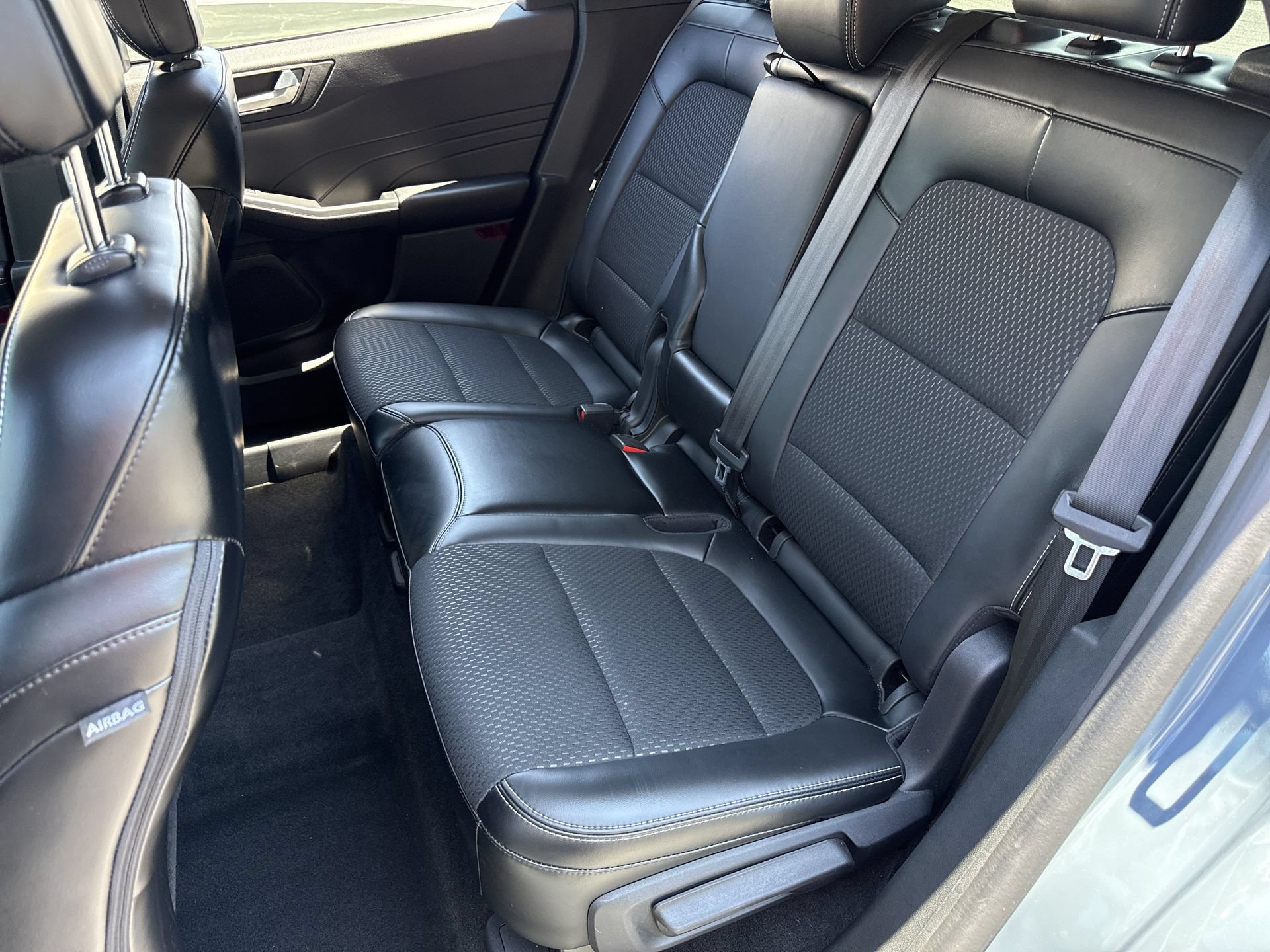 Certified 2025 Ford Escape SE FWD image 15