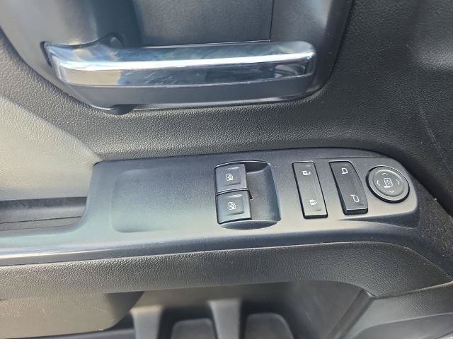 Used 2018 GMC Sierra 1500 2WD Regular Cab image 17