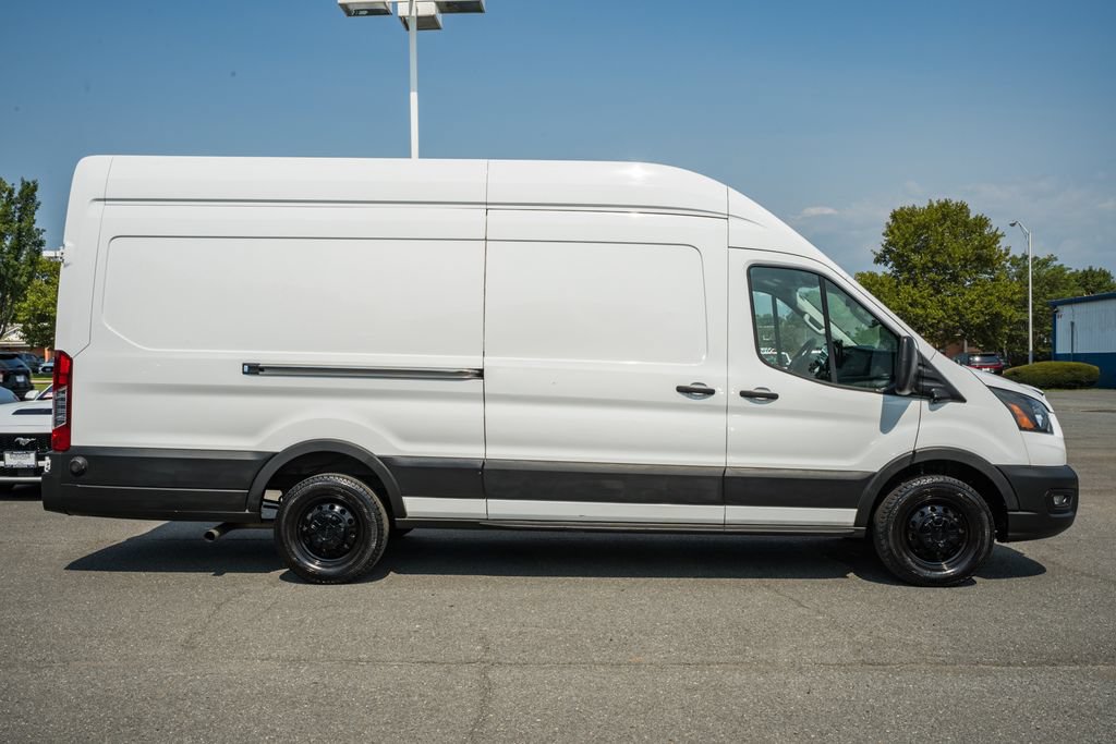 Certified 2022 Ford Transit 250 148 High Roof Extended RWD image 3