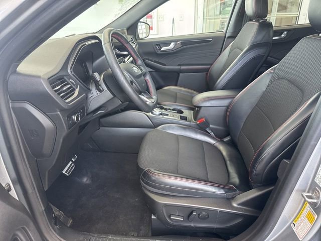 Certified 2023 Ford Escape ST-Line w/ Tech Pack #1 image 16