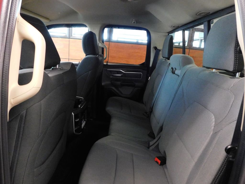 Used 2020 RAM 1500 Big Horn AWD/4WD image 34