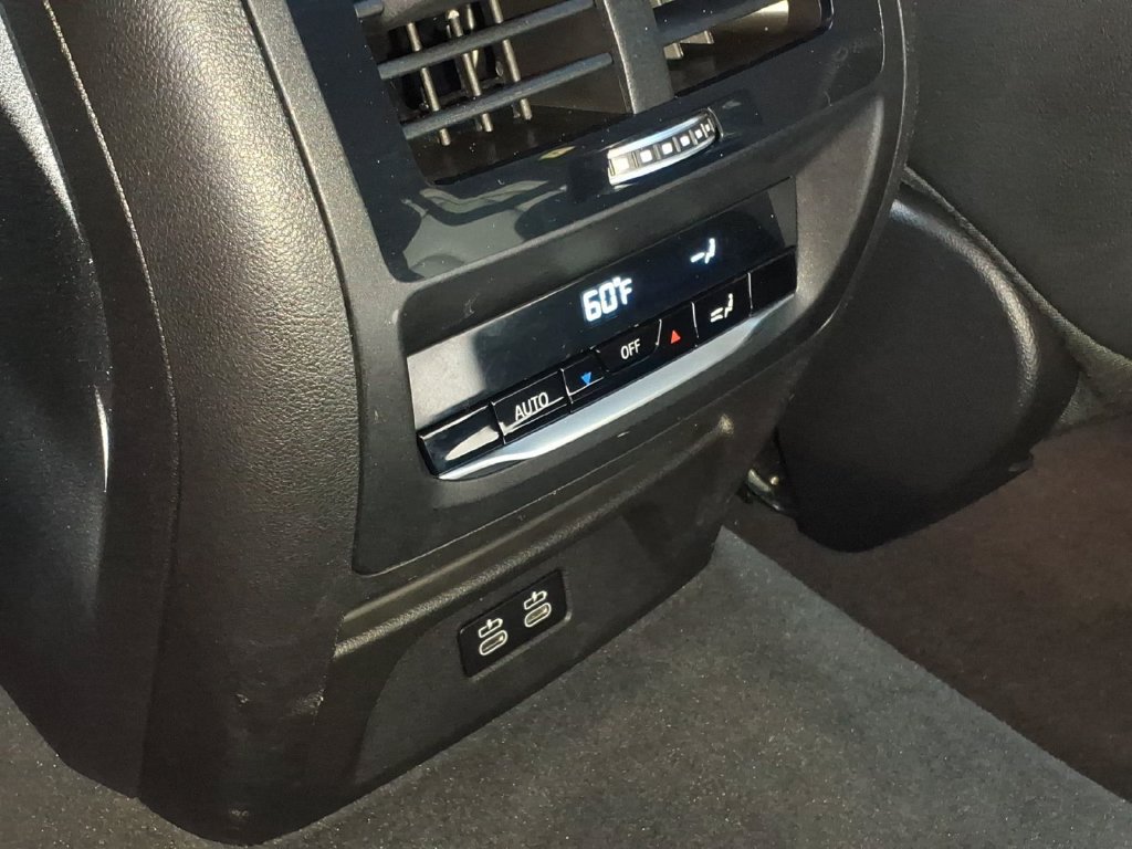 Used 2025 BMW X4 xDrive30i w/ Premium Package AWD/4WD image 19