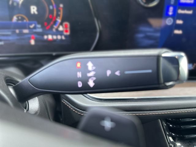 Used 2025 Chevrolet Tahoe High Country image 21