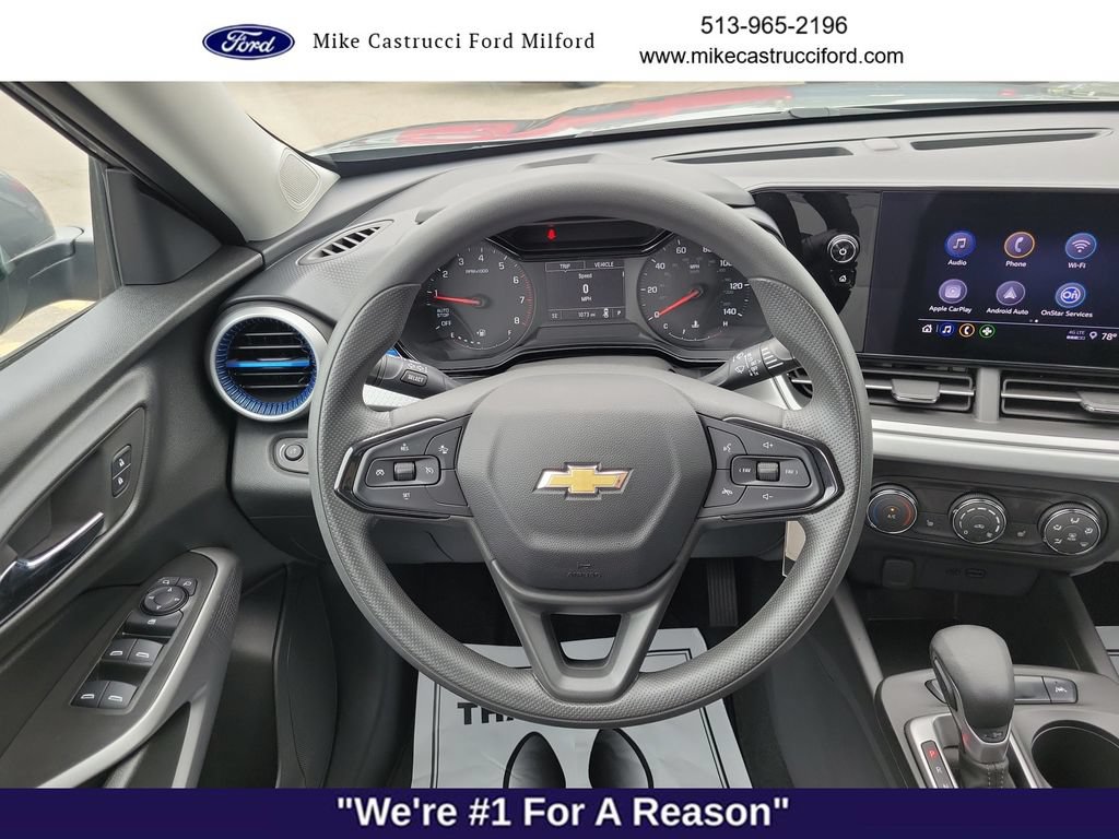 Used 2024 Chevrolet Trax LS w/ LS Convenience Package FWD image 11