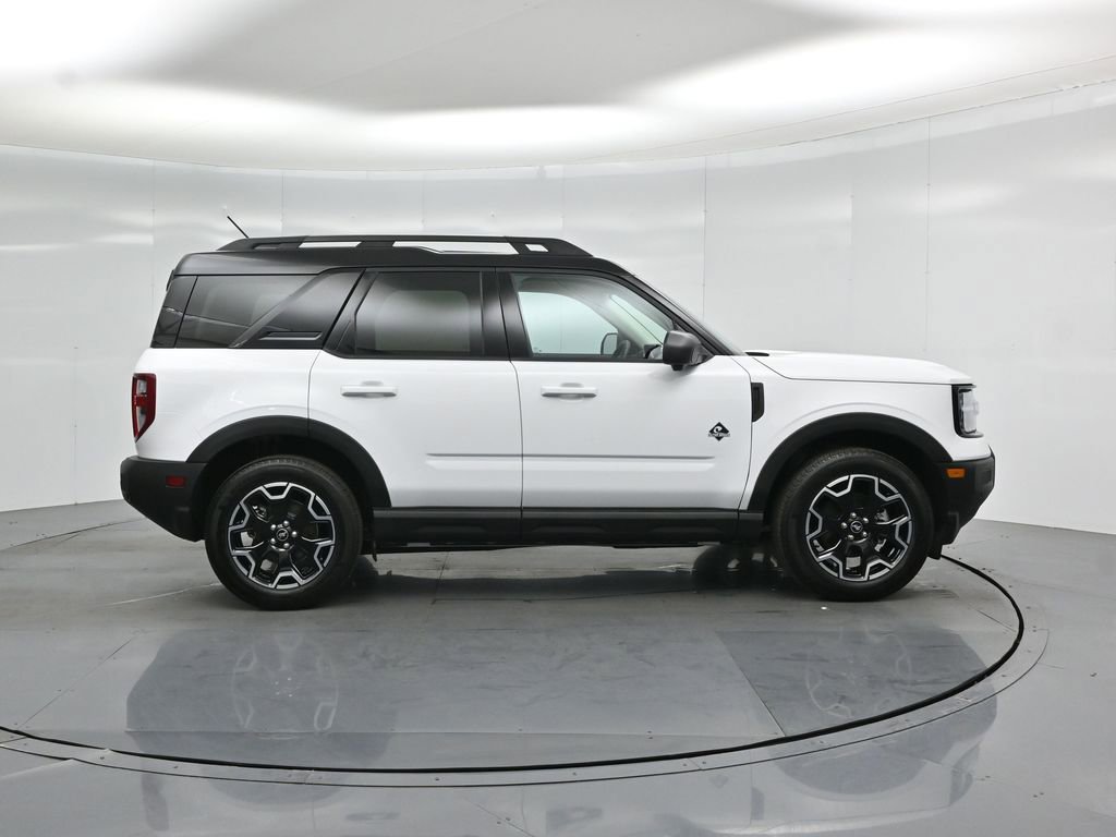 Certified 2025 Ford Bronco Sport Outer Banks w/ Outer Banks Tech Package+ AWD/4WD image 27