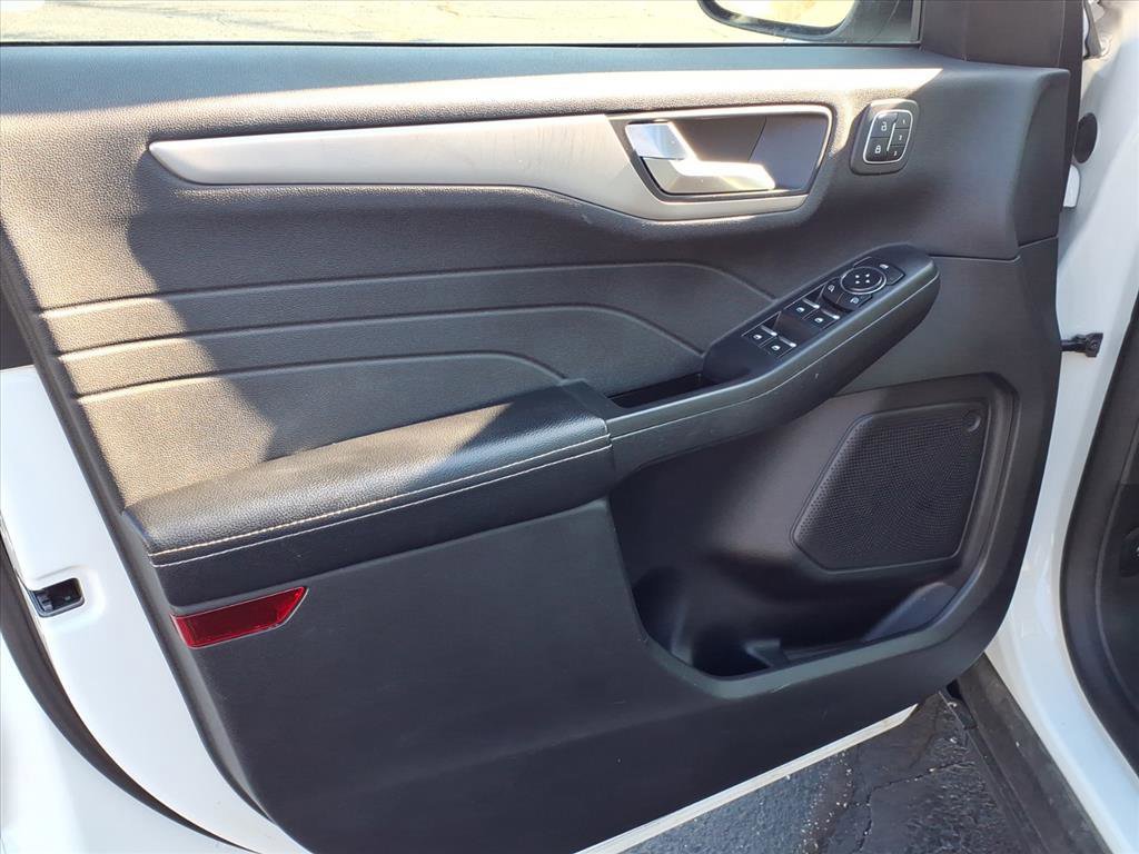 Certified 2022 Ford Escape SEL w/ Technology Package image 11