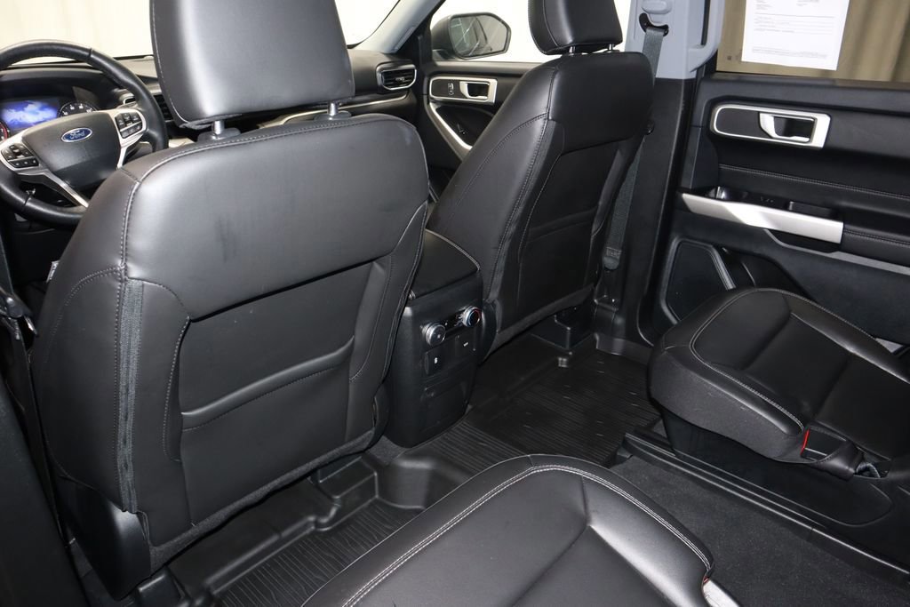 Certified 2022 Ford Explorer XLT w/ Equipment Group 202A image 22