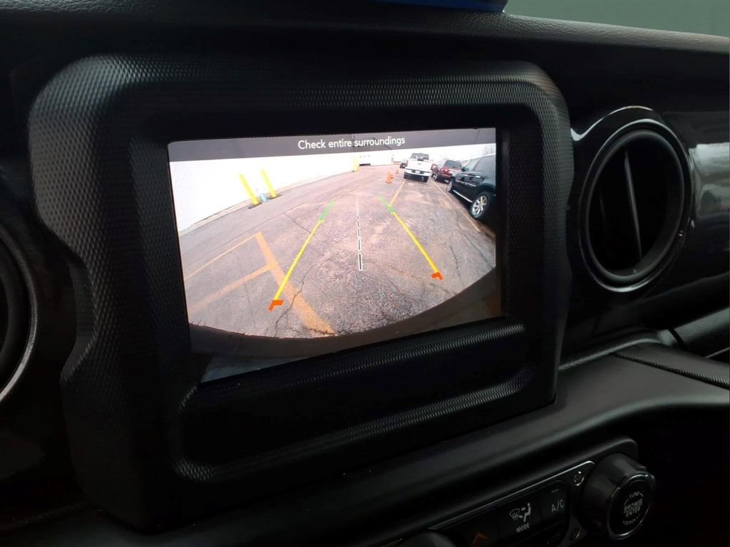 Used 2021 Jeep Wrangler Unlimited Sport AWD/4WD image 8