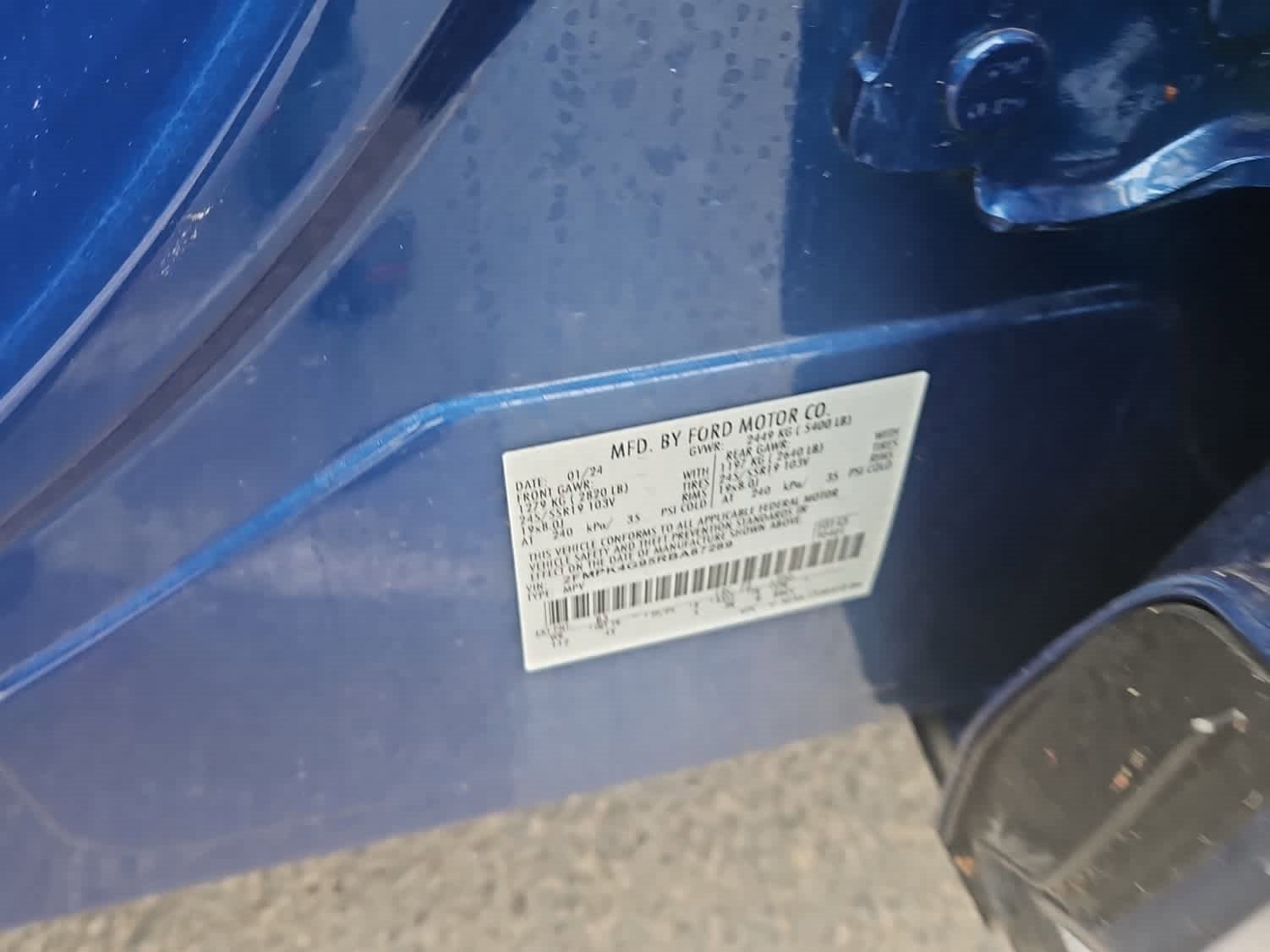 Certified 2024 Ford Edge SE w/ Black Appearance Package image 21