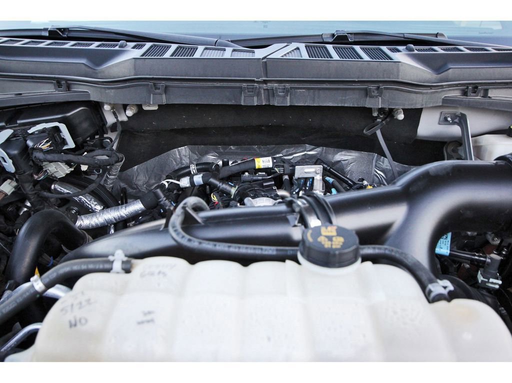 Certified 2022 Ford F150 XLT w/ Equipment Group 302A High image 32