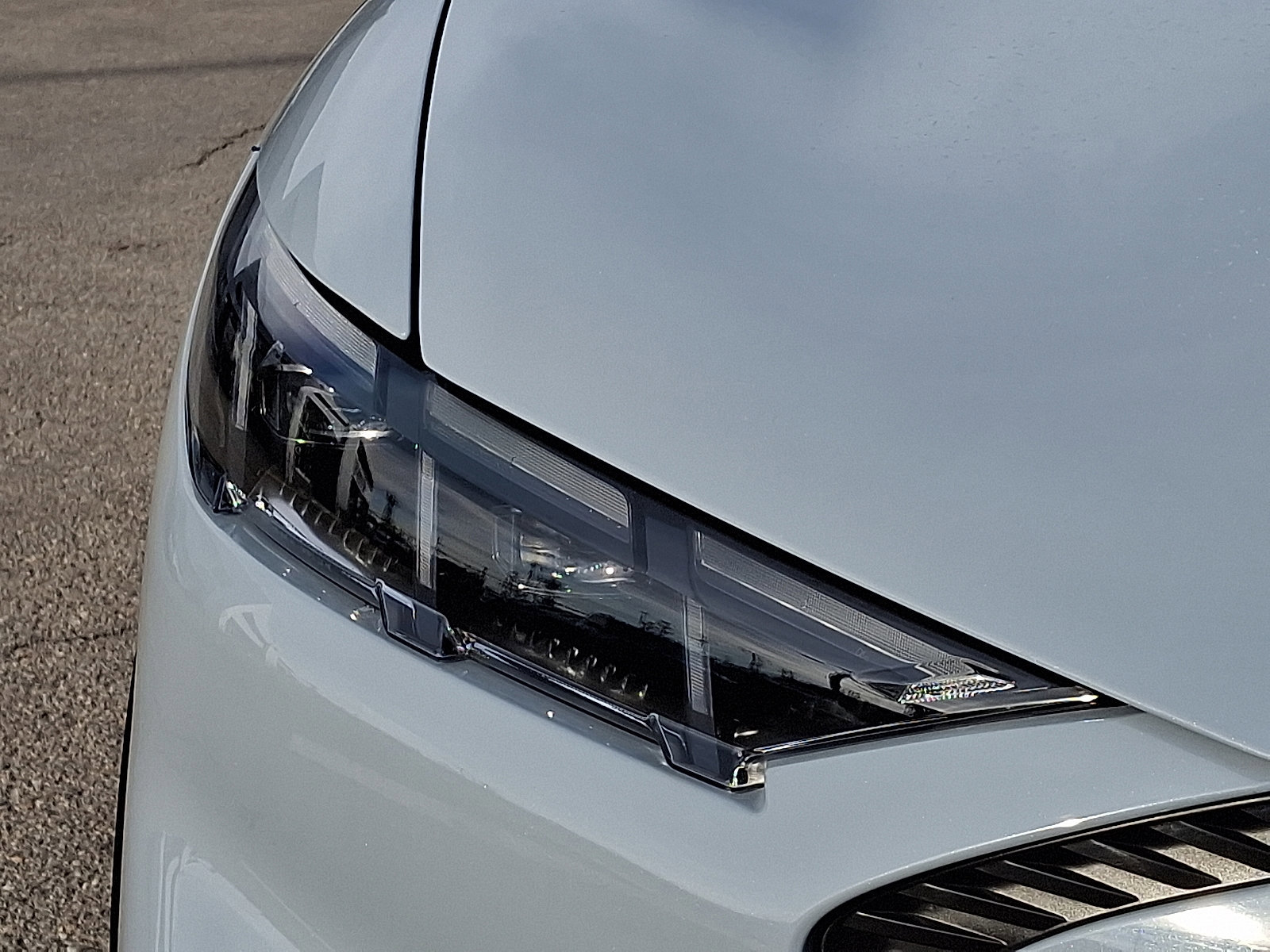 Certified 2025 Ford Mustang Mach-E Select w/ Comfort Package Lite image 9