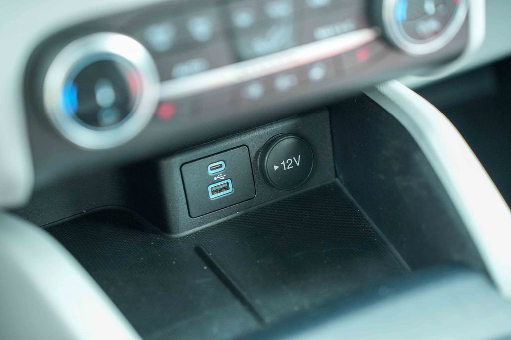 Certified 2023 Ford Escape Active AWD/4WD image 37